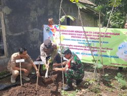 Polsek Kutasari Ikut Tanam Pohon Program Hari Bumi Dinas ESDM Jateng