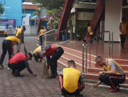 Bakti Religi Hari Bhayangkara Ke-77, Polres Purbalingga Bersihkan Tempat Ibadah