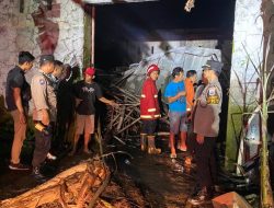 Gudang Penyimpanan Barang Bekas di Purbalingga Terbakar