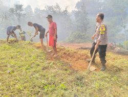 Bhabinkamtibmas Polsek Pengadegan Ikut Kerja Bakti di Desa Tetel