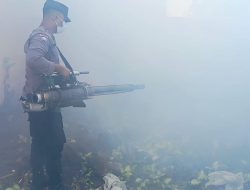 Bhabinkamtibmas Polsek Padamara Bantu Fogging di Desa Bojanegara