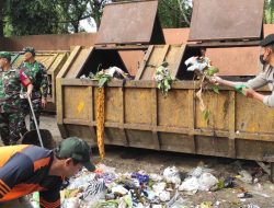 Polres Purbalingga Gandeng Dinas dan Instansi serta Masyarakat Bersihkan Sampah