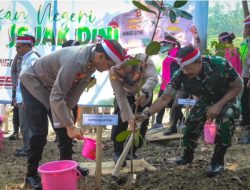 Kapolda Jateng tanam Ribuan Pohon Di Kawasan Penyangga Air Gunungpati Semarang