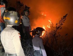 Ribuan Personel Gabungan Dikerahkan Atasi Kebakaran di Gunung Sumbing