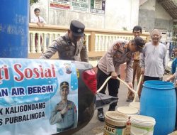 Polsek Kaligondang Kirim Bantuan Air Bersih di Desa Sidanegara