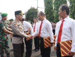 Kapolres Purbalingga Beri Penghargaan Personel TNI-Polri Berprestasi dalam Pengungkapan Kasus