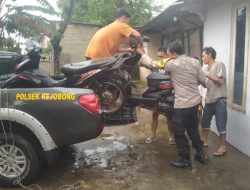 Kecelakaan Dua Sepeda Motor di Kejobong, Tiga Korban Luka Serius