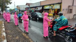 Berkah Ramadan, Polsek Padamara dan Bhayangkari Berbagi Takjil