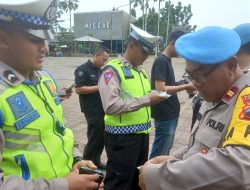 Propam Polres Purbalingga Cek Personel Pengamanan Operasi Ketupat Candi 2024