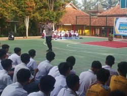 Kapolsek Kejobong Sosialisasi Cegah Bullying Siswa Kelas Inspiratif