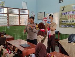 Dukung Operasi Zebra Candi 2024, Bhabinkamtibmas Polsek Kalimanah Sosialisasi Tertib Lalu Lintas