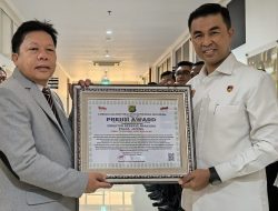 Apresiasi Lemkapi; Direktur Reserse Narkoba Polda Jateng Terima Presisi Award