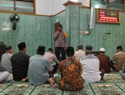 Polsek Kalimanah Safari Subuh di Masjid Al Ikhlas Desa Babakan