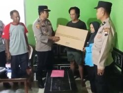 Jumat Berkah, Polsek Mrebet Gelar Bakti Sosial untuk Korban Longsor