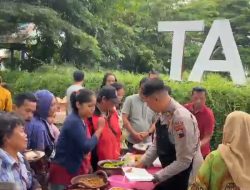 Polisi Polres Boyolali Bagikan 650 Porsi Makanan Gratis di Jumat Berkah