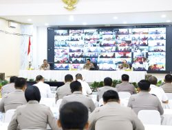 Pada Rapim Polri Polda Jateng, Kapolda Minta Personel Introspeksi dan Berbenah, Tingkatkan Kualitas Pelayanan