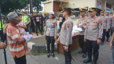 Kapolres Purbalingga Bagi Takjil dan Buka Puasa bersama Media