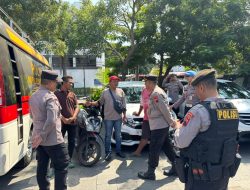 Satgas Samapta Gelar Patroli dan Razia Selektif Cegah Premanisme di Kawasan Pasar Johar