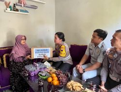 Satlantas Polres Purbalingga Kunjungi Korban Kecelakaan dan Serahkan Bantuan
