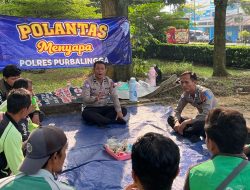 Ngopi Bareng Ojol, Satlantas Polres Purbalingga Sosialisasikan Tertib Lalu Lintas