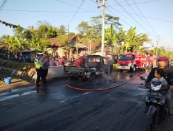 Mobil Pikap Terbakar di Jalan Raya Tidu Purbalingga