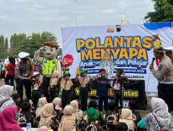 Polantas Purbalingga Menyapa Anak-anak dengan Wayang dan Badut