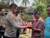 Tebar Semangat Nasionalisme, Polres Purbalingga Bagikan Bendera Merah Putih