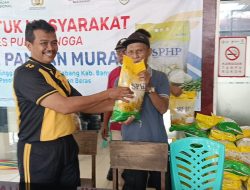 Gerakan Pangan Murah di Kalimanah, 220 Kantong Beras SPHP Ludes Terjual