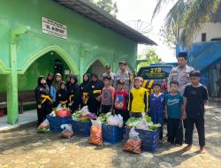 Dari Pasar Karanganyar ke Pesantren: Cara Polisi di Kebumen Menyemai Solidaritas
