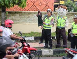 Sosialisasi Terpadu Operasi Keselamatan Candi 2026, Polres Purbalingga Hadirkan Badut dan Wayang